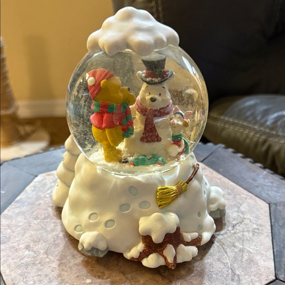 Walt Disney Other - Poor Bear & Snowman Holiday Snow Globe Music Box